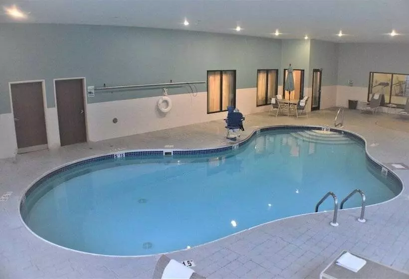 Отель Wingate By Wyndham Newell