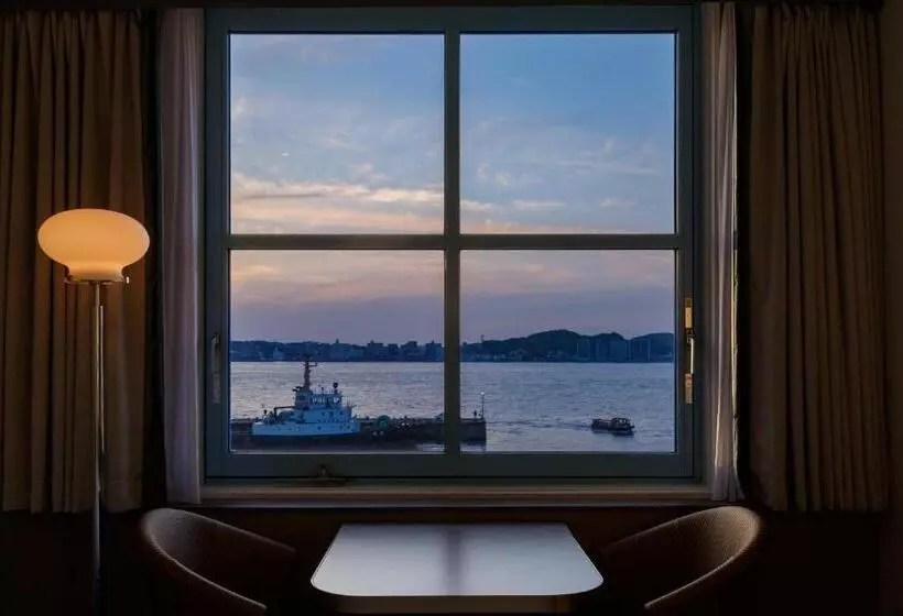 Premier Hotel Mojiko