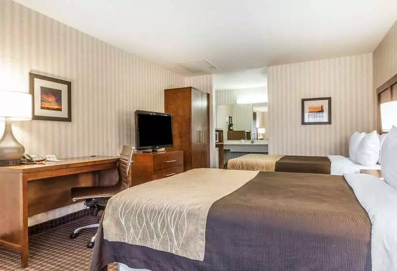 ホテル Quality Inn Half Moon Bay Miramar Beach