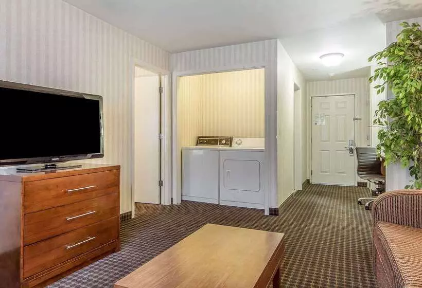 ホテル Quality Inn Half Moon Bay Miramar Beach