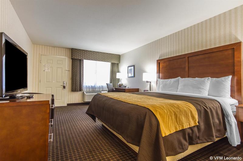 בית מלון כפרי Quality Inn Half Moon Bay Miramar Beach