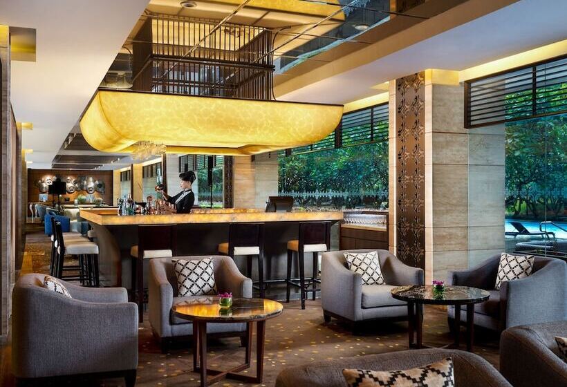 فندق Royal Ambarrukmo Yogyakarta