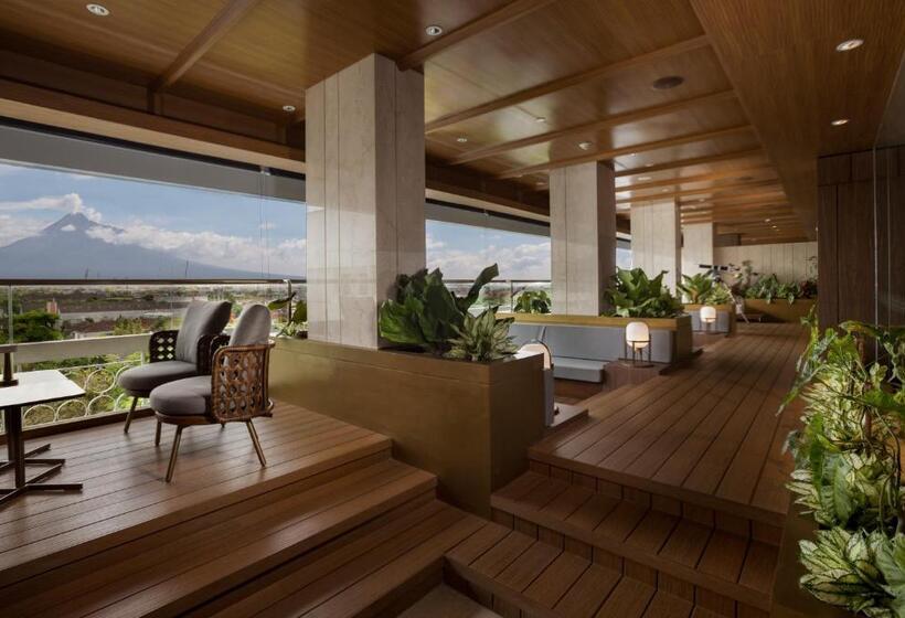 فندق Royal Ambarrukmo Yogyakarta