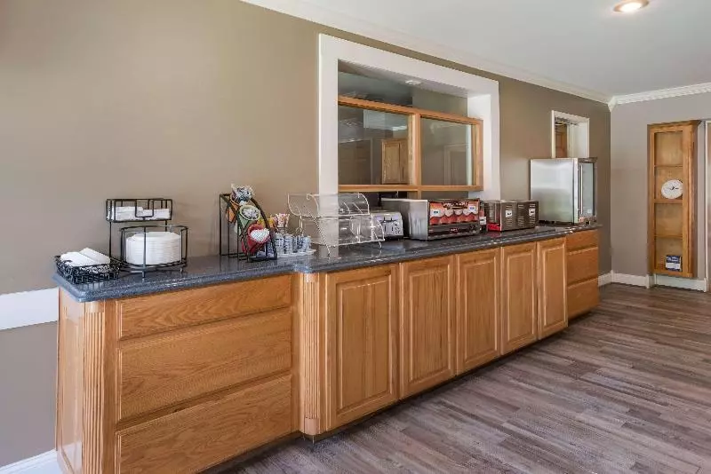 Surestay Hotel By Best Western Leesville