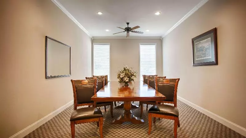 Surestay Hotel By Best Western Leesville