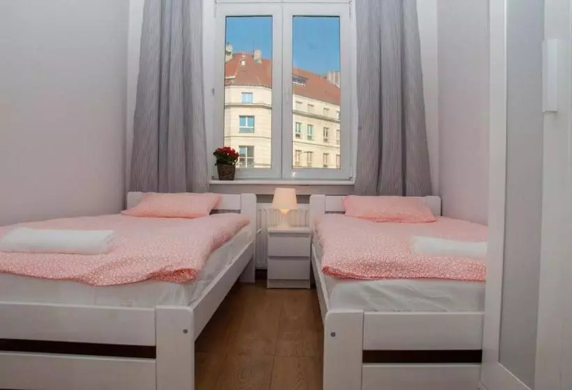 Hostel Mango