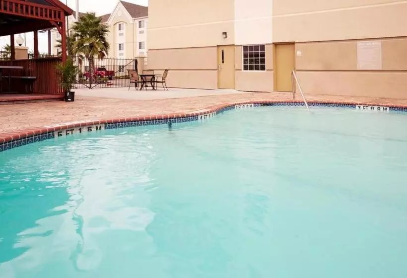 Отель Candlewood Suites Corpus Christi Spid, An Ihg