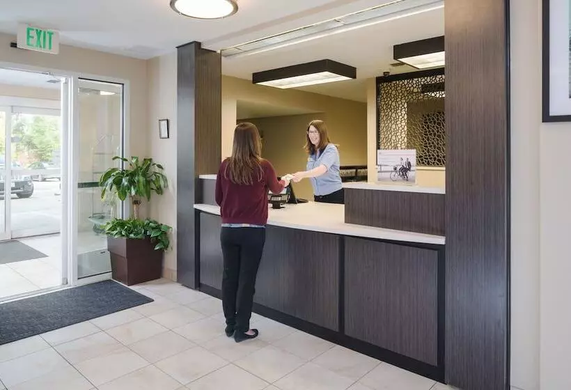 Отель Candlewood Suites Olympia   Lacey, An Ihg