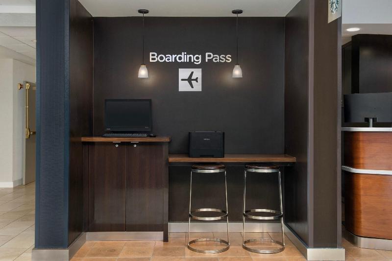 בית מלון כפרי Courtyard By Marriott San Diego Carlsbad