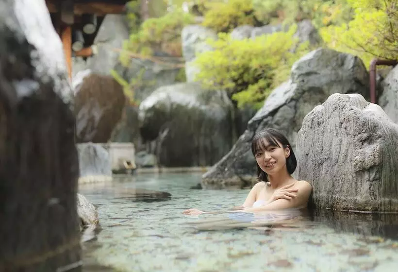 Hotelli Beautiful Japanese Garden Kagetsu