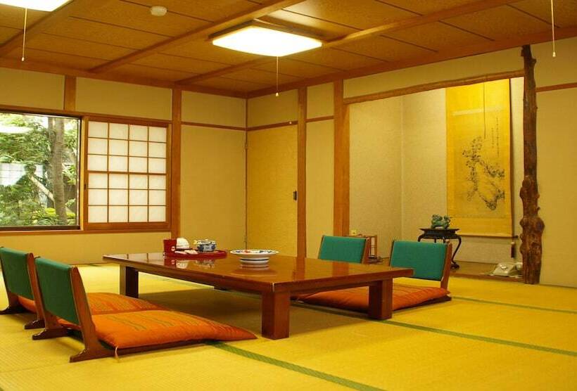 Toramaru Ryokan