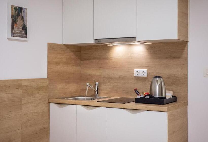 Apartments & Rooms Buble