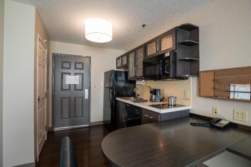 ホテル Candlewood Suites Saint Joseph