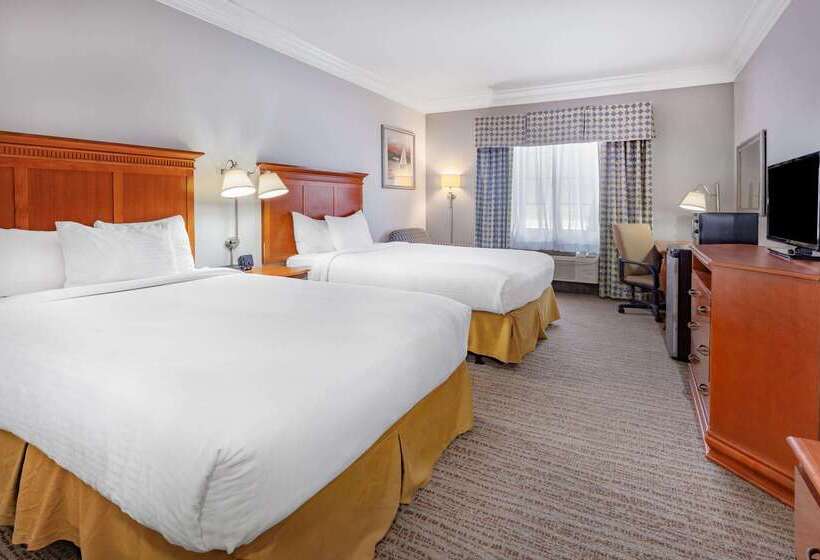 فندق Days Inn By Wyndham Alta Vista