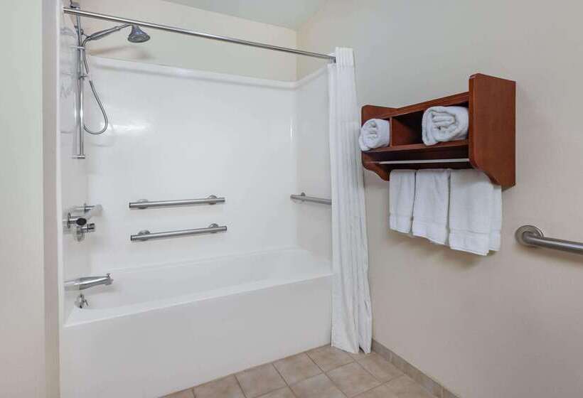 فندق Days Inn By Wyndham Alta Vista