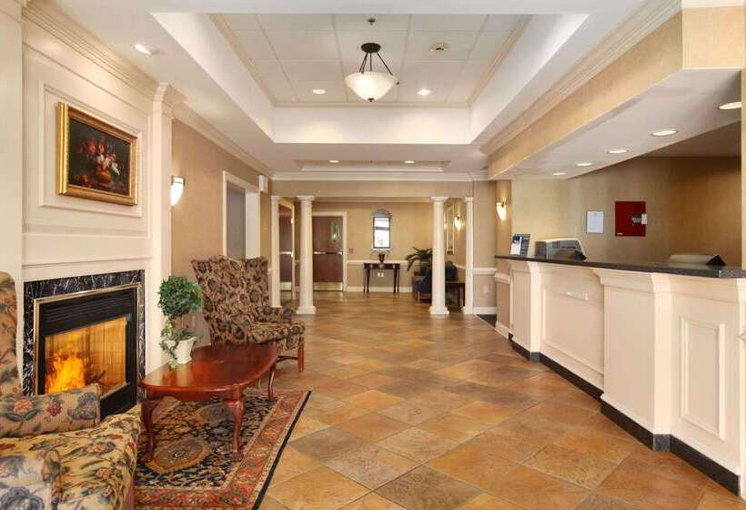 فندق Days Inn By Wyndham Alta Vista