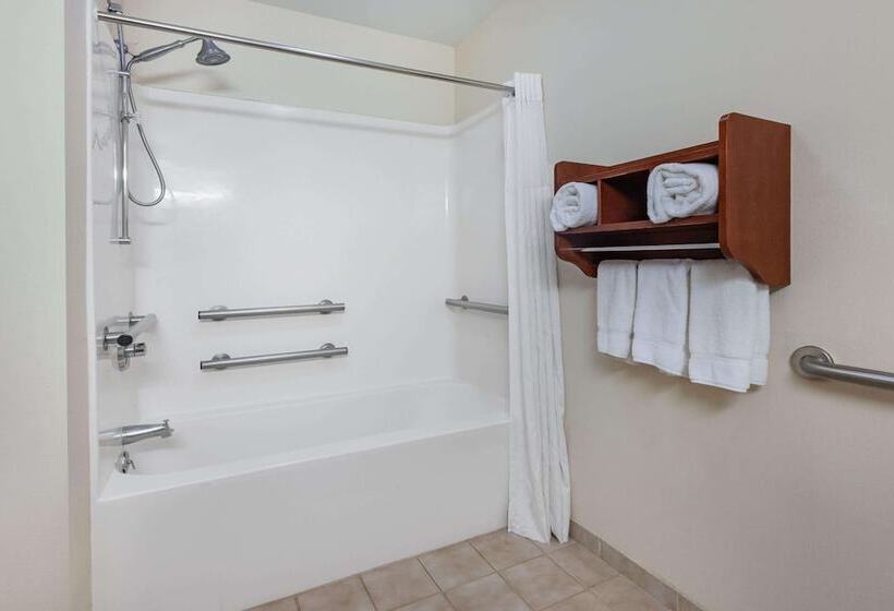 فندق Days Inn By Wyndham Alta Vista