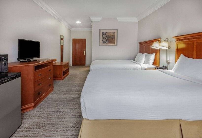 فندق Days Inn By Wyndham Alta Vista