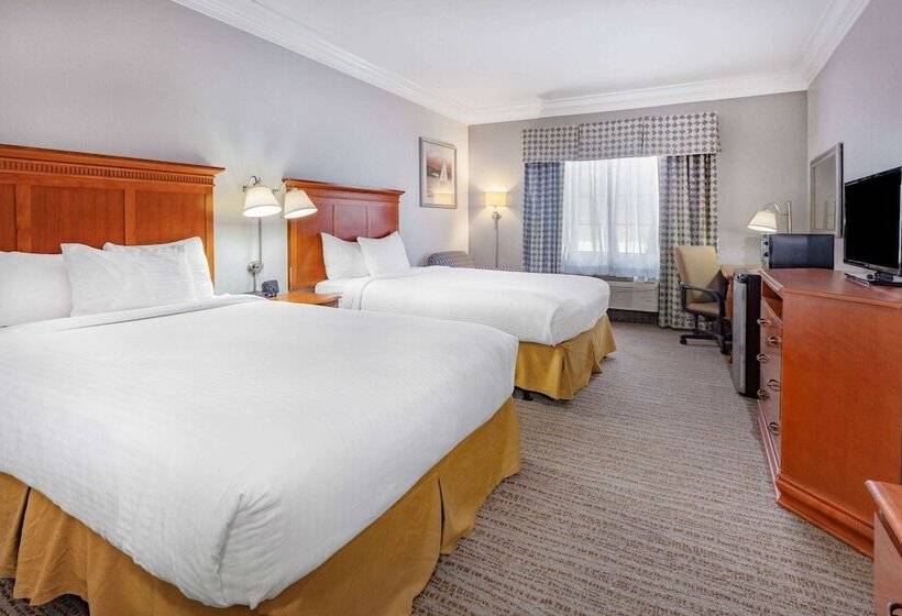 فندق Days Inn By Wyndham Alta Vista