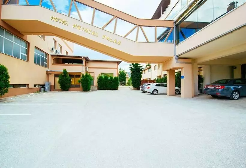 هتل Kristal Palas