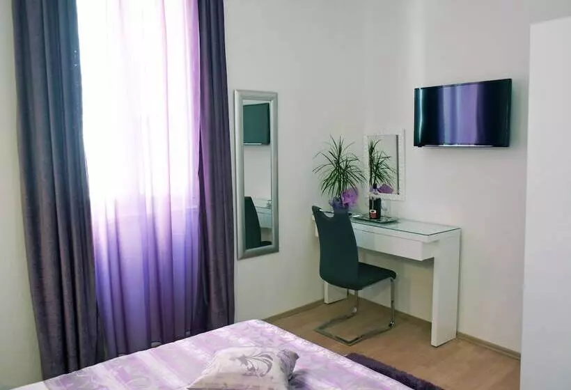 Hotel Kuzma Rooms