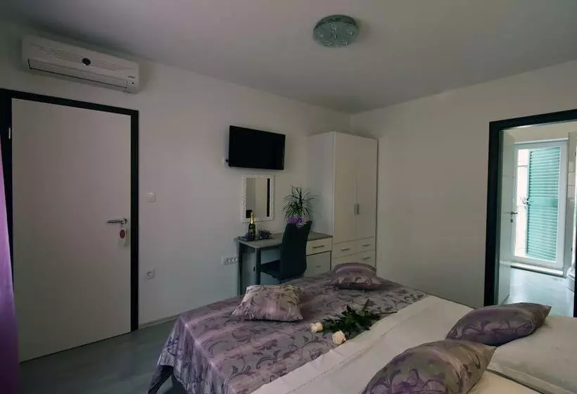 Hotel Kuzma Rooms