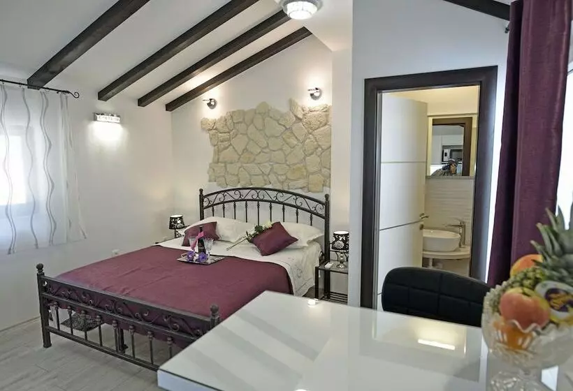 Hotel Kuzma Rooms