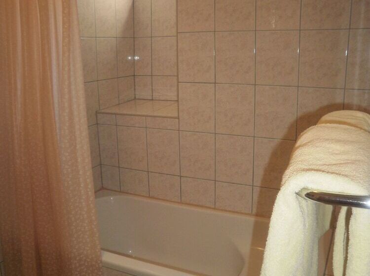 Hotell Palace Stafileo