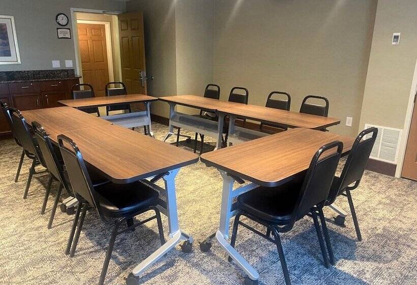 فندق Staybridge Suites Great Falls, An Ihg