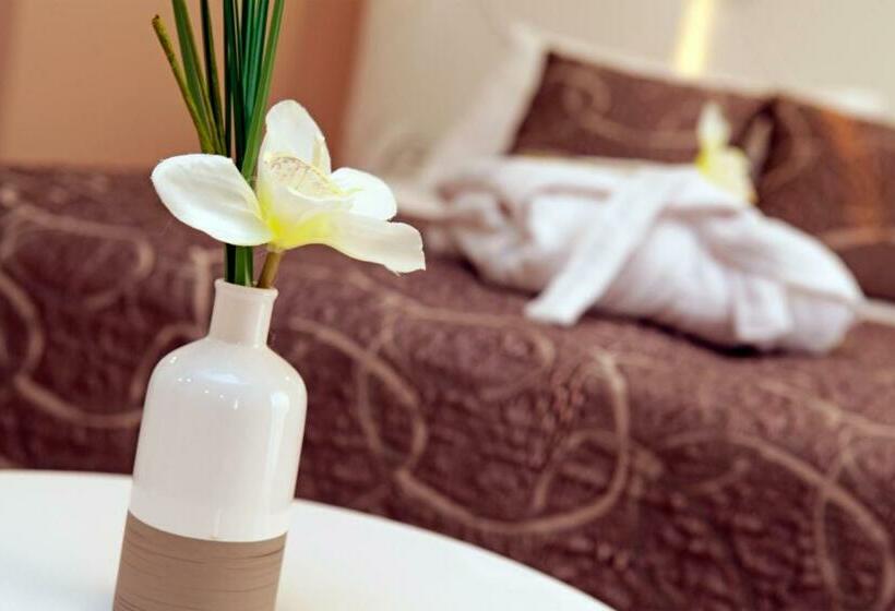 فندق Villa Telenta