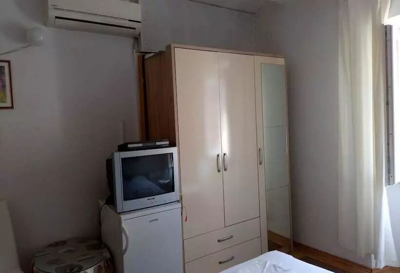 پانسیون Accommodation Old Town Vitaic