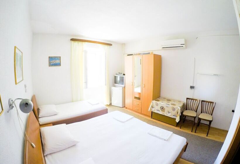 膳宿费 Accommodation Old Town Vitaic