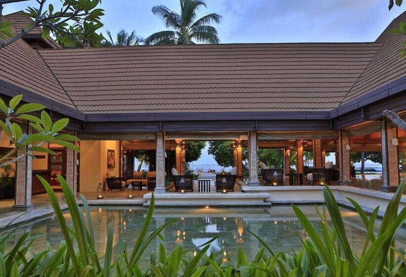 استراحتگاه Kurumba Maldives