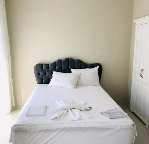 هاستل The Empress Theodora Hotel Ll