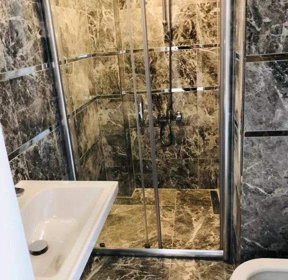 هاستل The Empress Theodora Hotel Ll