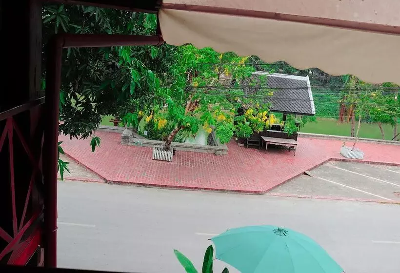 ホテル Ban Lakkham River View