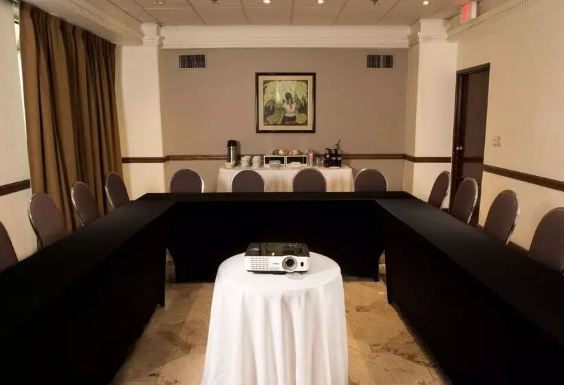 Istay Hotel Monterrey Histórico