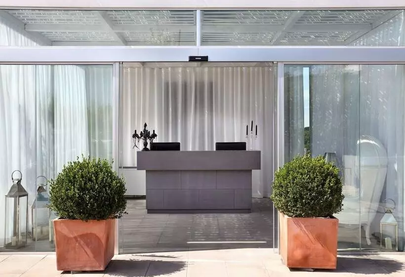 Отель La Suite Boutique