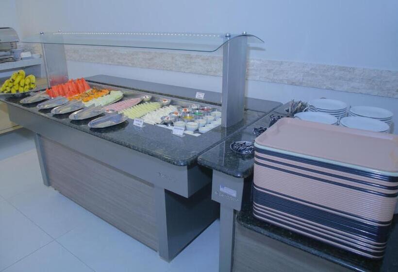 בית מלון כפרי Lito Palace