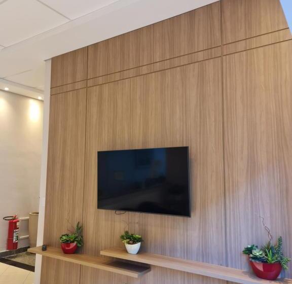 בית מלון כפרי Lito Palace