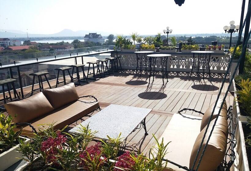 Pakse Hotel & Restaurant