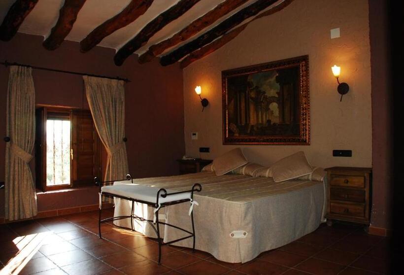 فندق ريفى Caseta Nova