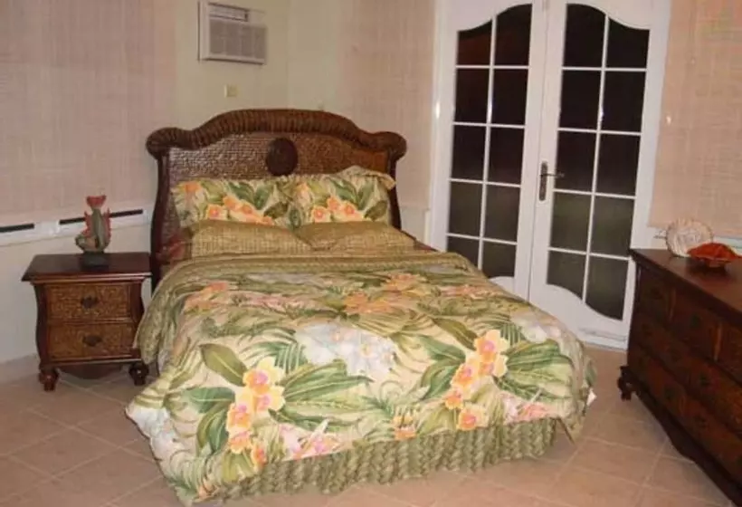 هتل Dos Angeles Del Mar Bed And Breakfast