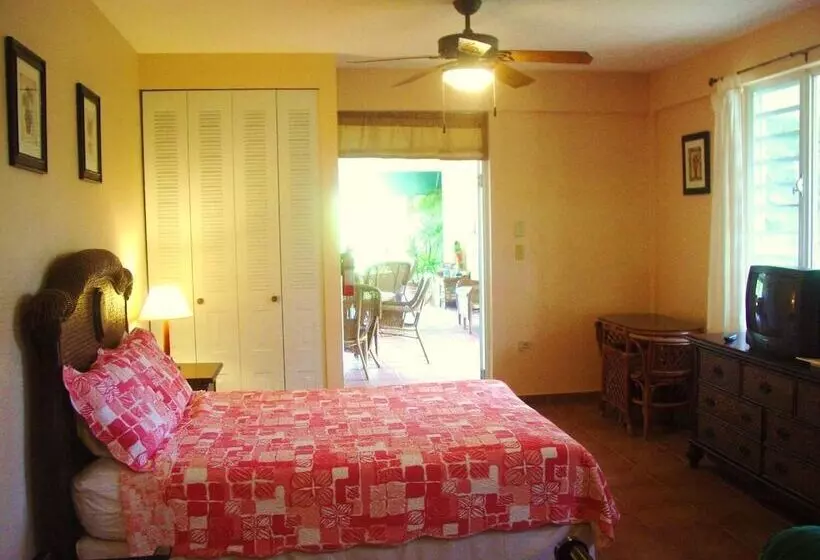 هتل Dos Angeles Del Mar Bed And Breakfast