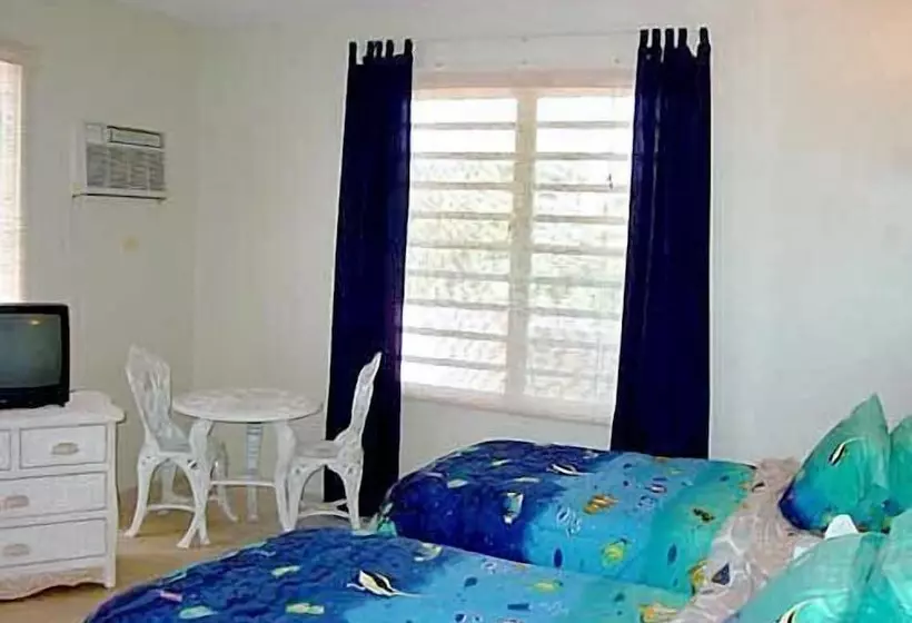 هتل Dos Angeles Del Mar Bed And Breakfast