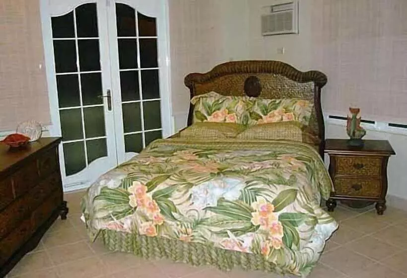 هتل Dos Angeles Del Mar Bed And Breakfast