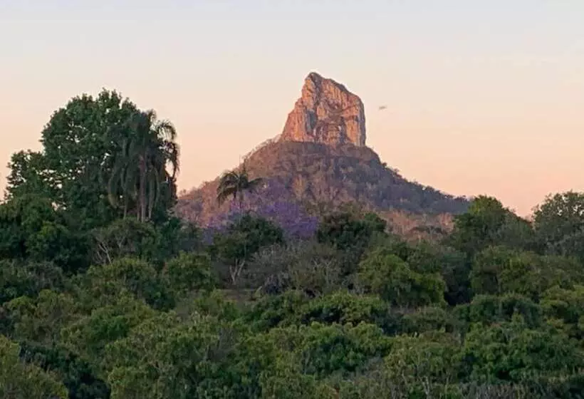 Отель Glass On Glasshouse