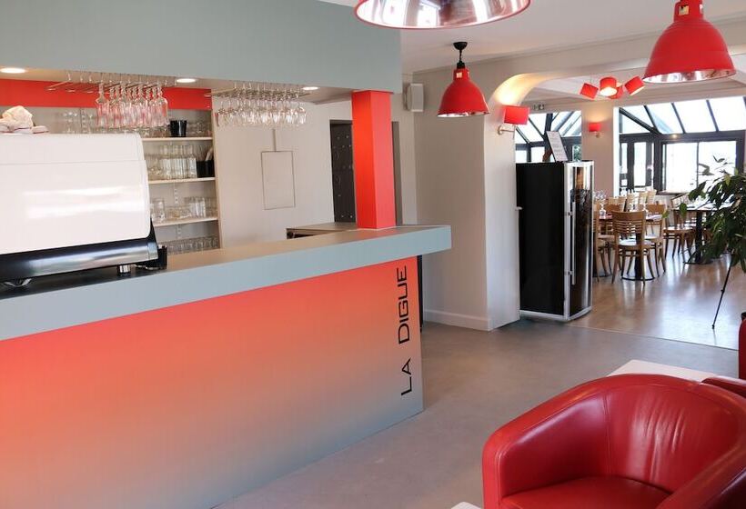 فندق Hôtel De La Digue