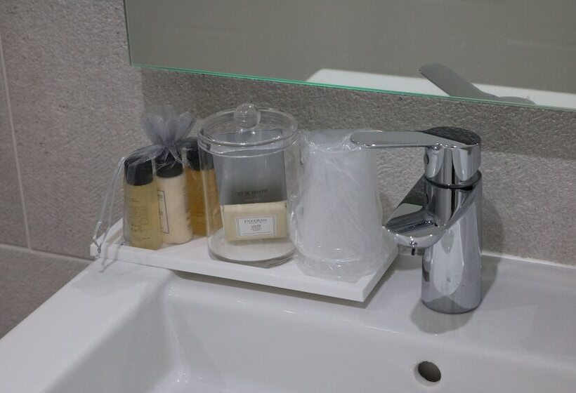 فندق Hôtel De La Digue