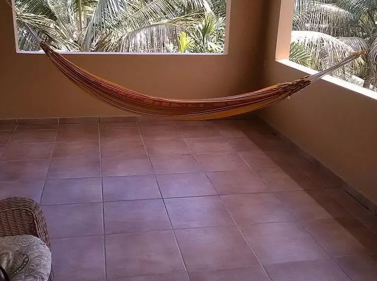 هتل Las Palmas Inn